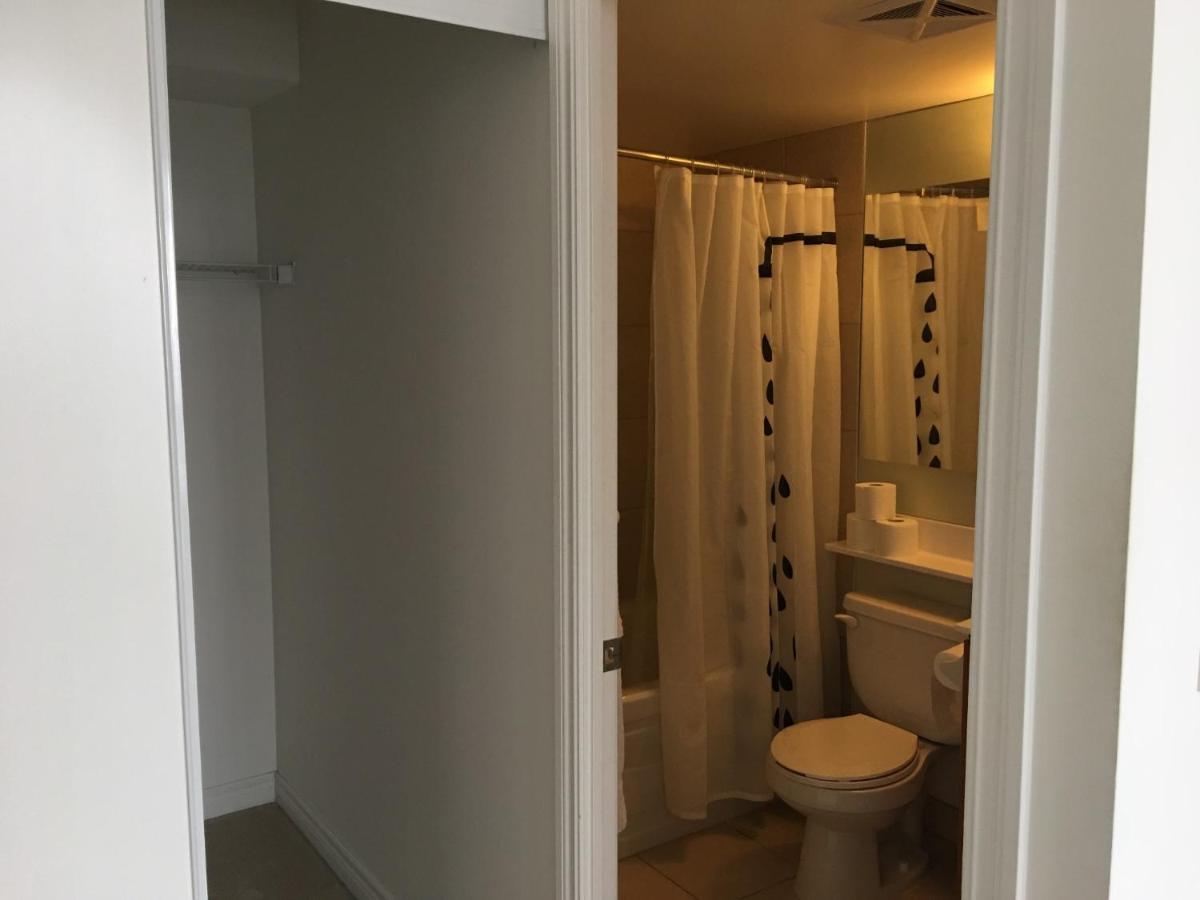 מיסיסאוגה Maplewood Suites - Square One מראה חיצוני תמונה