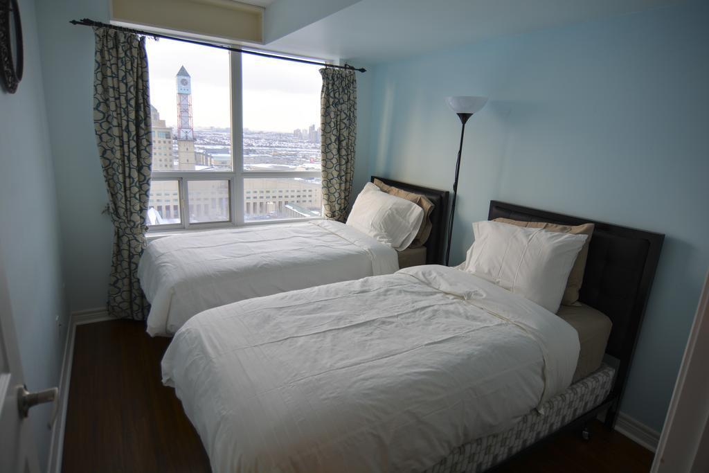 מיסיסאוגה Maplewood Suites - Square One חדר תמונה