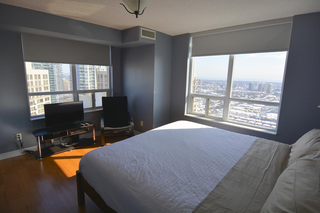 מיסיסאוגה Maplewood Suites - Square One חדר תמונה