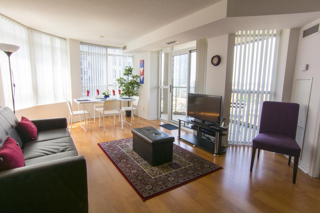 מיסיסאוגה Maplewood Suites - Square One חדר תמונה