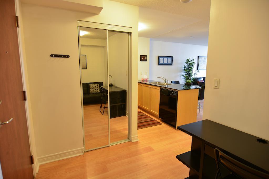 מיסיסאוגה Maplewood Suites - Square One חדר תמונה