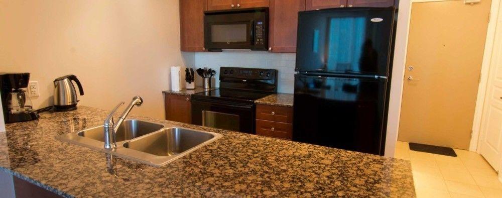 מיסיסאוגה Maplewood Suites - Square One מראה חיצוני תמונה