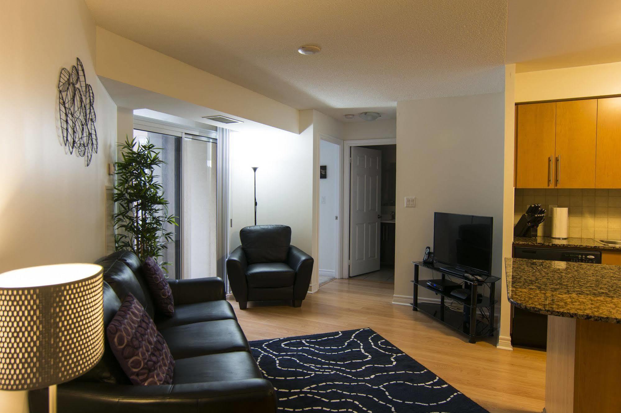 מיסיסאוגה Maplewood Suites - Square One מראה חיצוני תמונה